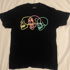 Skull graphic tee size medium unisex
